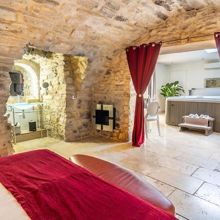 Chambre D'Hote Romantique Avec Spa Privatif Domaine Les Nuits Envoutees - Vezenobres ภายนอก รูปภาพ