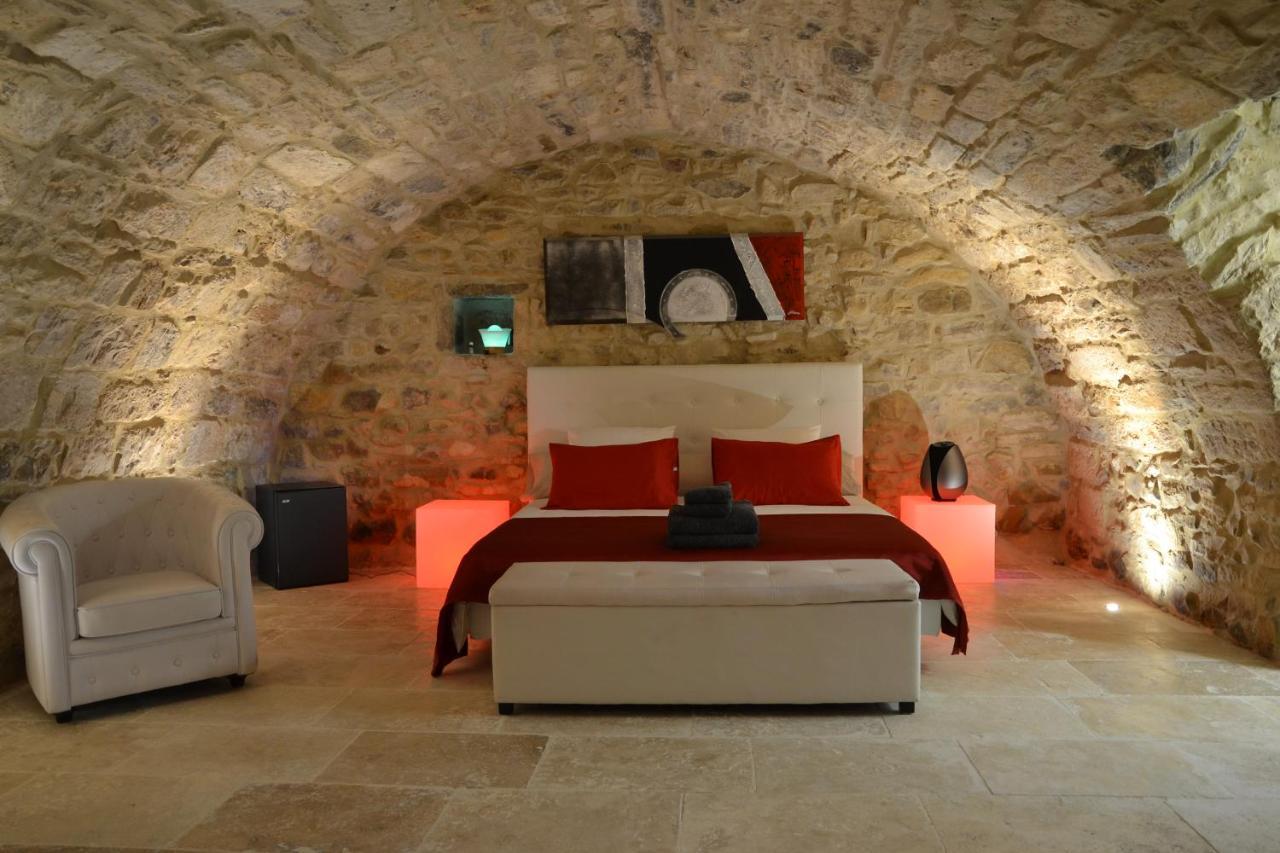 Chambre D'Hote Romantique Avec Spa Privatif Domaine Les Nuits Envoutees - Vezenobres ภายนอก รูปภาพ